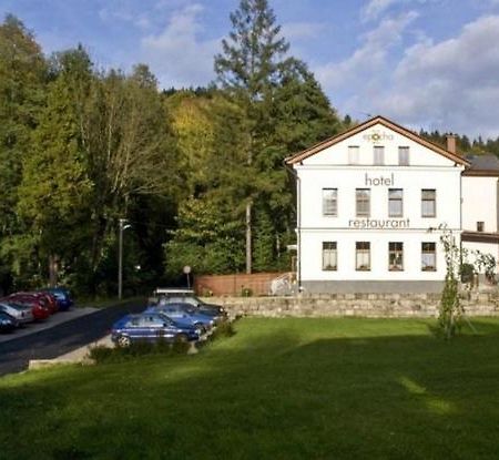 Hotel Epocha Janov nad Nisou Zewnętrze zdjęcie