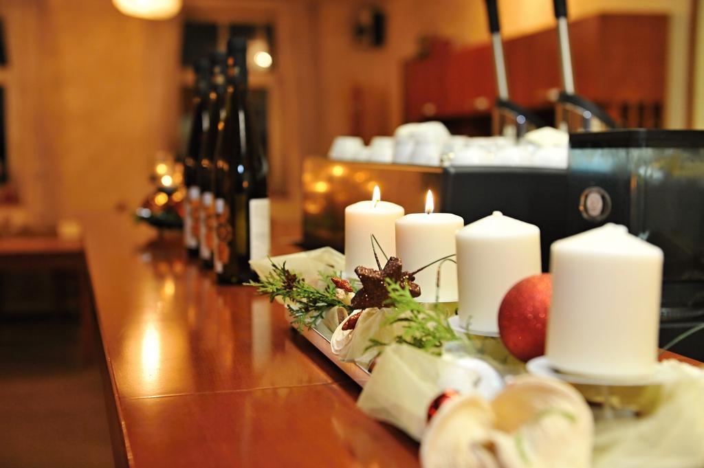 Hotel Epocha Janov nad Nisou Zewnętrze zdjęcie