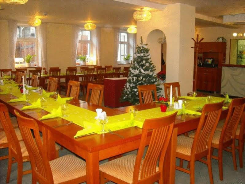Hotel Epocha Janov nad Nisou Zewnętrze zdjęcie